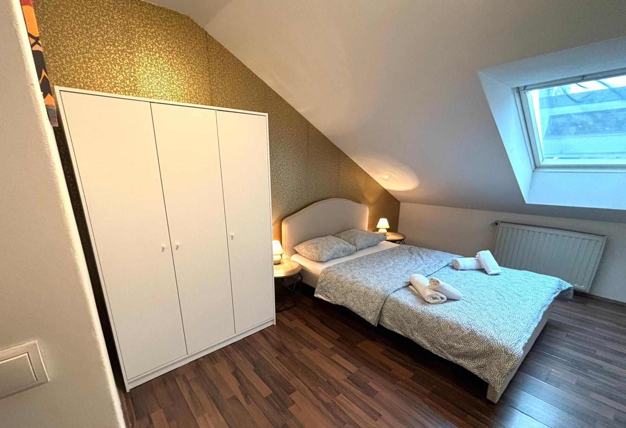Cityhit 1020treasure Apartment